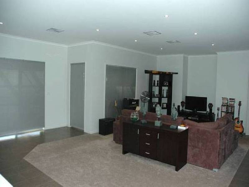 SHERWOOD COURT, Traralgon VIC 3844