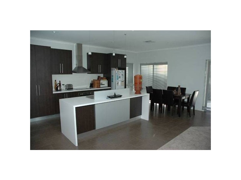 SHERWOOD COURT, Traralgon VIC 3844