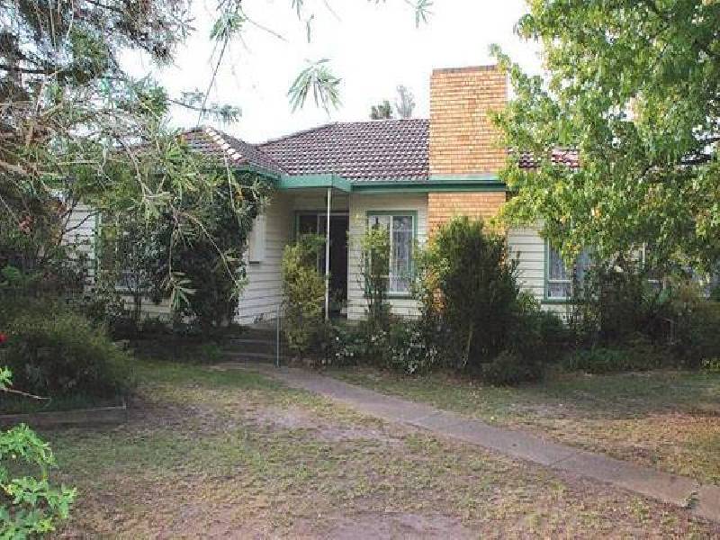 GLEN ELWYN AVENUE, Glengarry VIC 3854