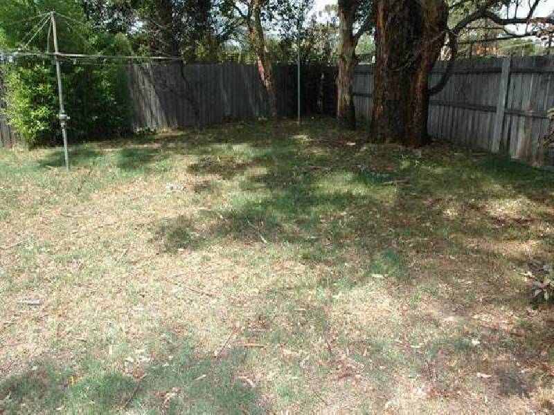 BANK STREET, Traralgon VIC 3844