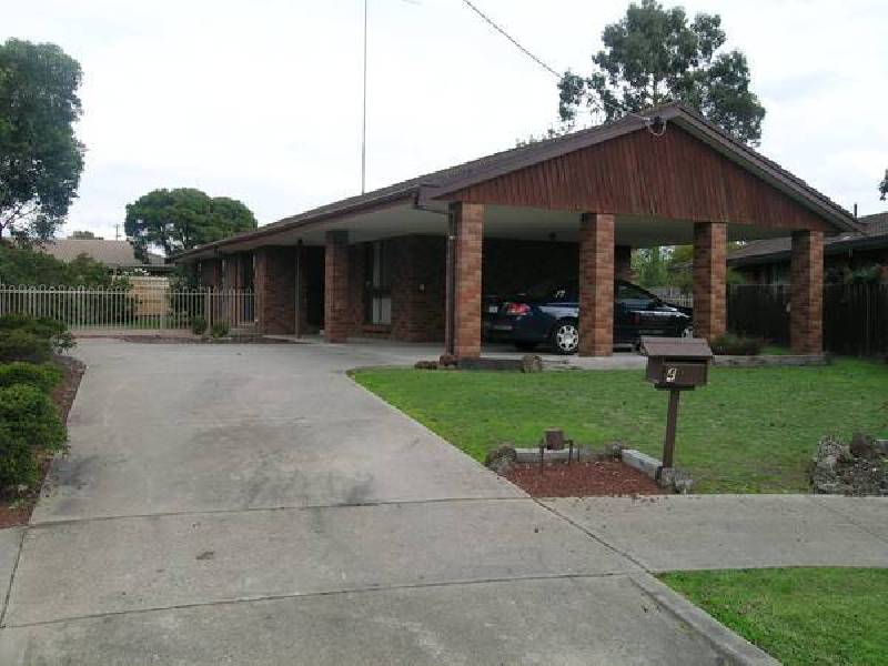 4 Maryvale Court, Traralgon VIC 3844