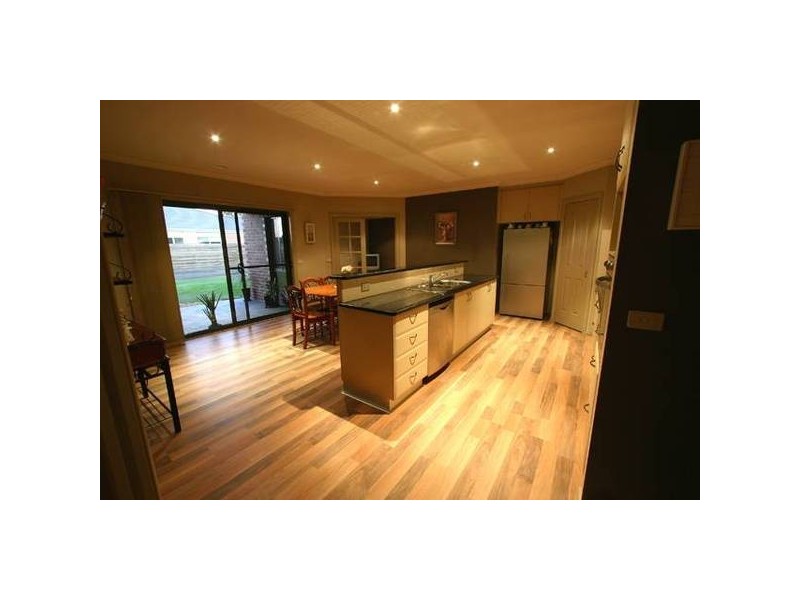 51 THE AVENUE, Traralgon VIC 3844
