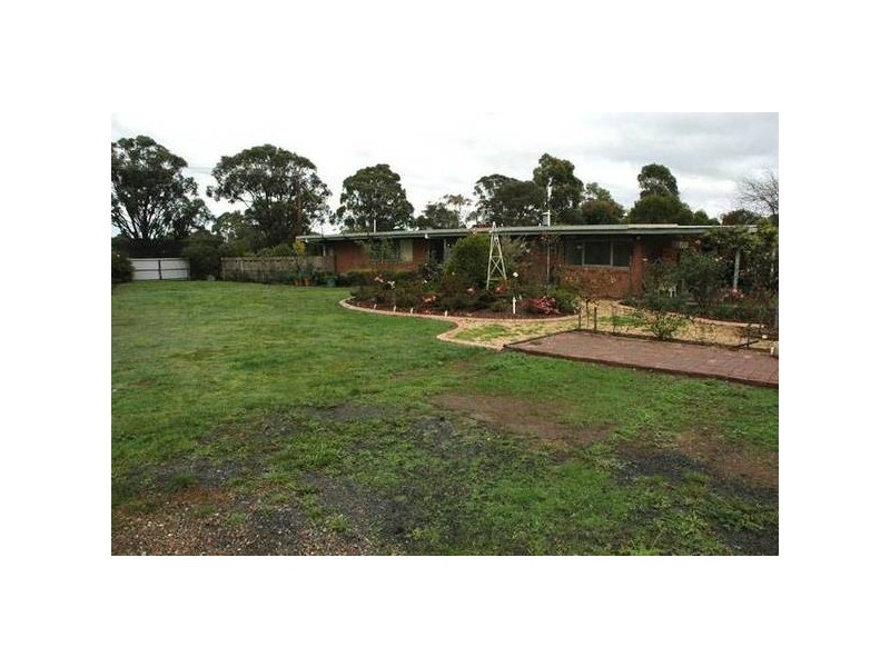 19-21 Cairnbrook Road, Glengarry VIC 3854