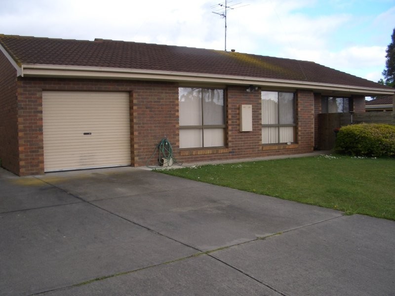 1/2 Parslow Court, Traralgon VIC 3844