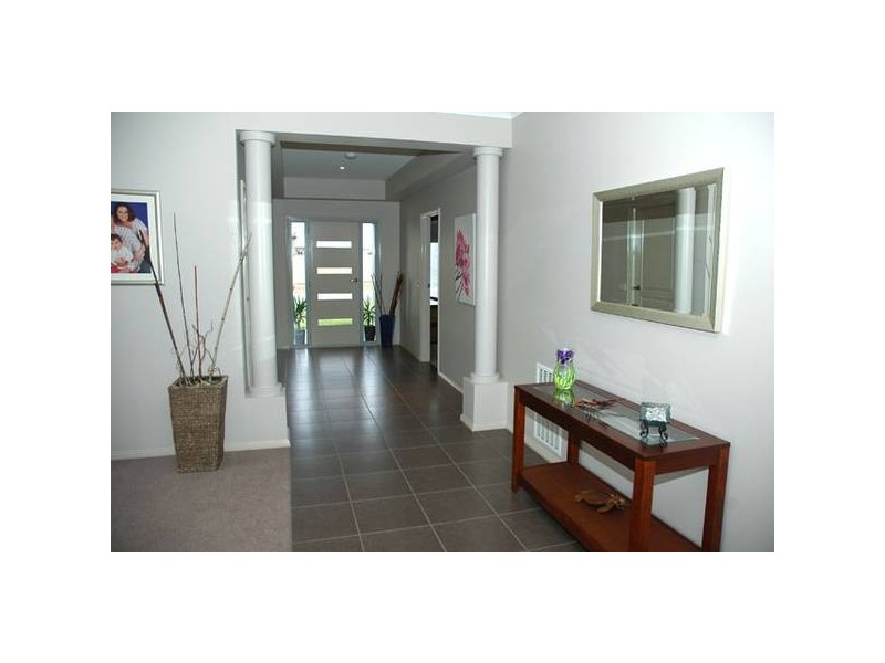 Riverslea Boulevard, Traralgon VIC 3844