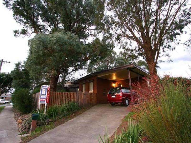 18 Latrobe Crescent, Traralgon VIC 3844