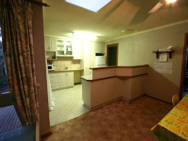 18 Latrobe Crescent, Traralgon VIC 3844