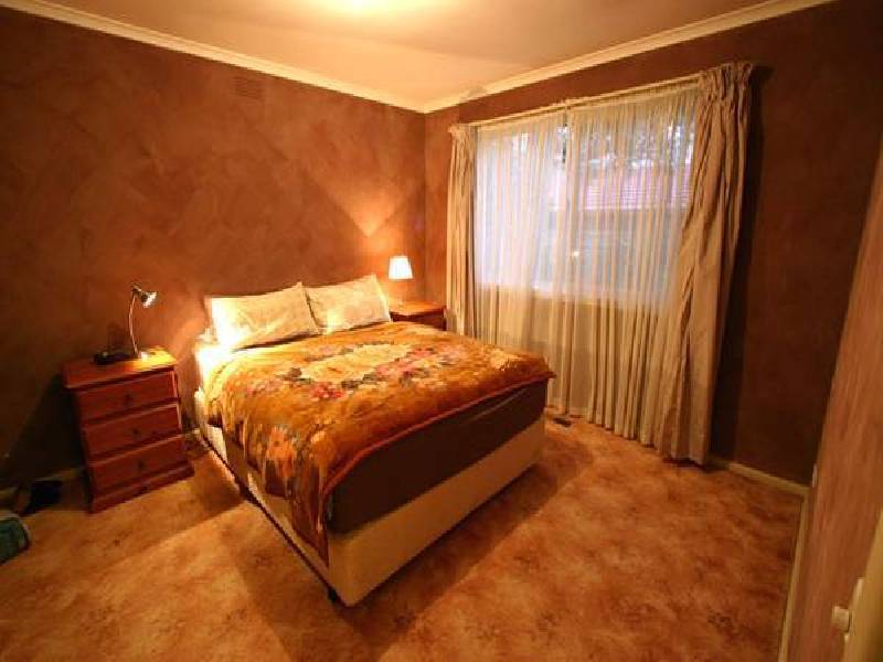 18 Latrobe Crescent, Traralgon VIC 3844