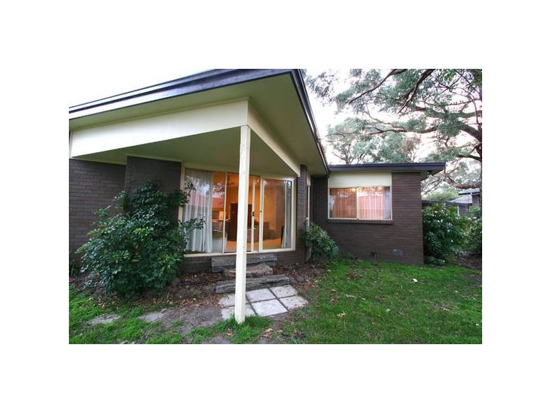 18 Latrobe Crescent, Traralgon VIC 3844