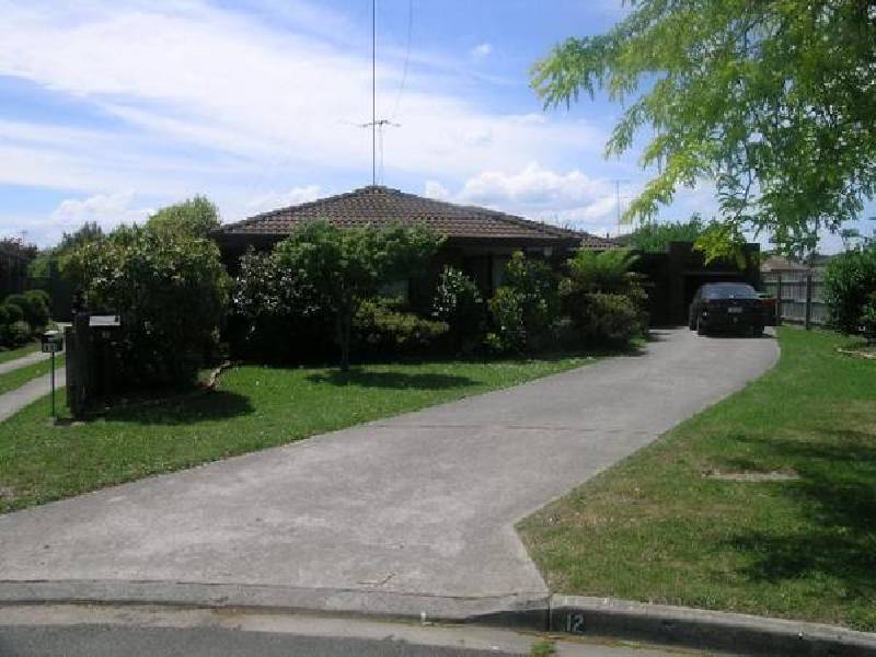 12 Parslow Court, Traralgon VIC 3844