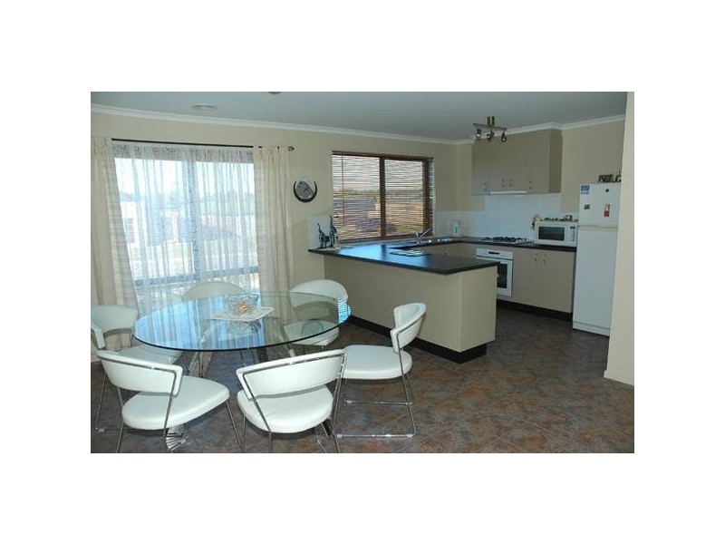 93 Ellavale Drive, Traralgon VIC 3844