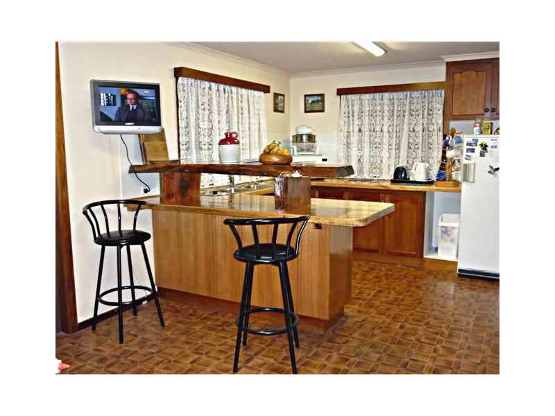 50 Sunderland Road, Glengarry VIC 3854