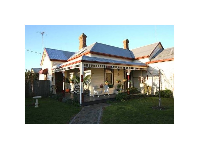 18 Moore Street, Traralgon VIC 3844