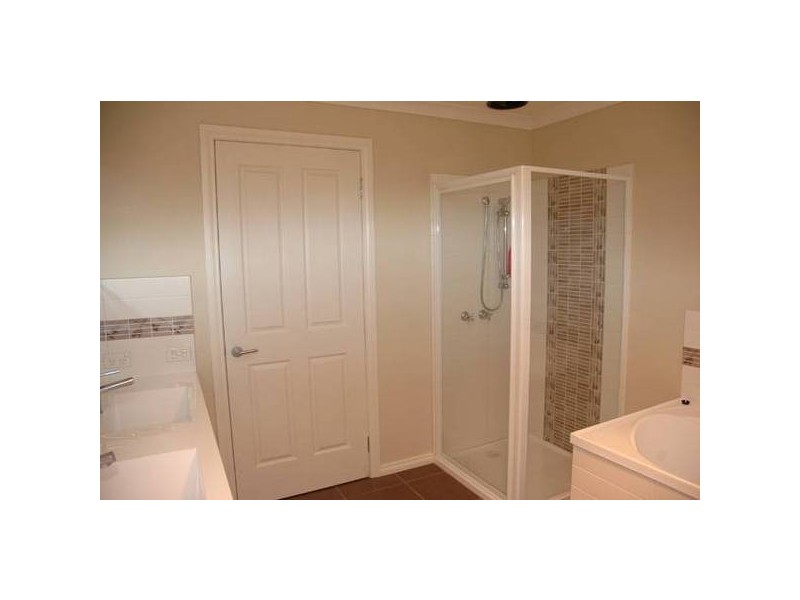 Inverness Way, Traralgon VIC 3844