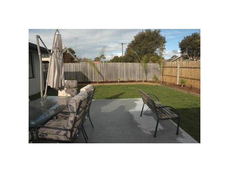 Inverness Way, Traralgon VIC 3844