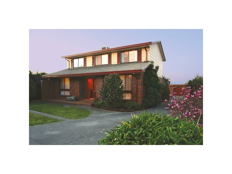 46 Parkwood Way, Traralgon VIC 3844