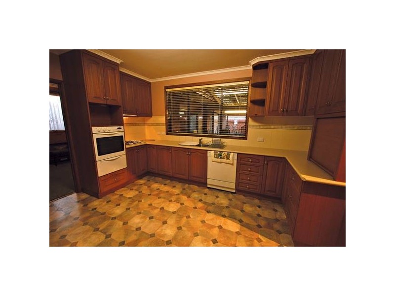 46 Parkwood Way, Traralgon VIC 3844