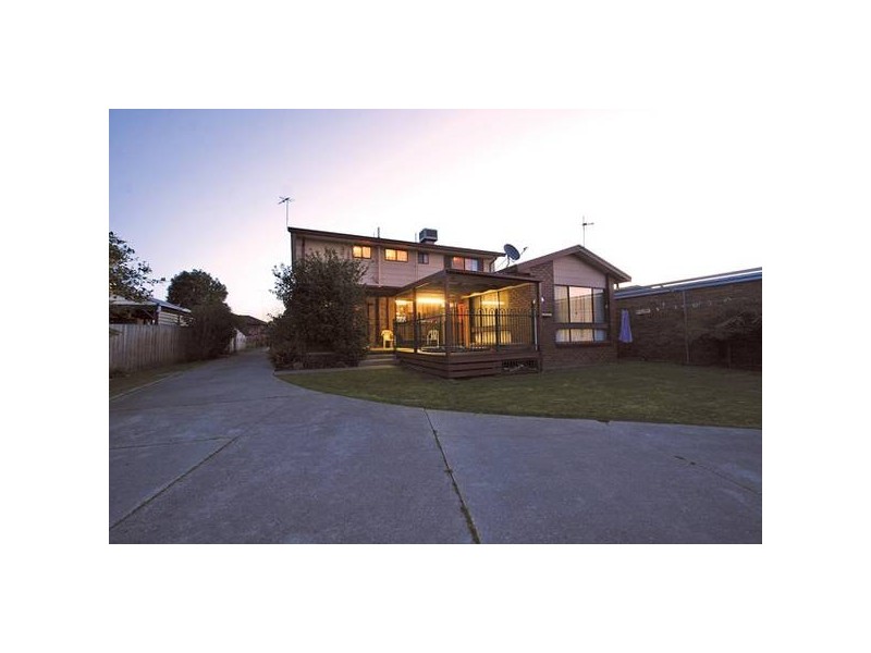 46 Parkwood Way, Traralgon VIC 3844