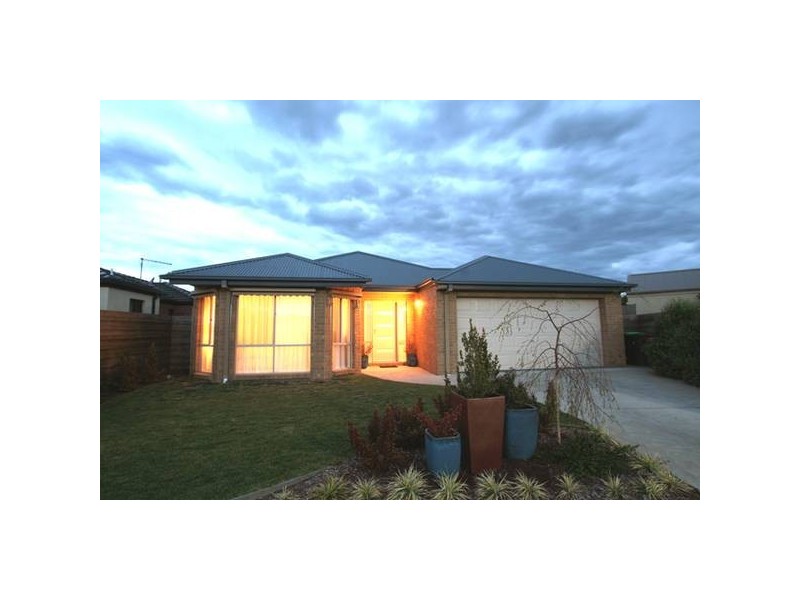 10 Barton Place, Traralgon VIC 3844