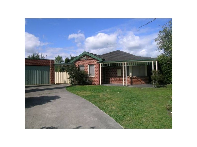 48 Swallow Grove, Traralgon VIC 3844