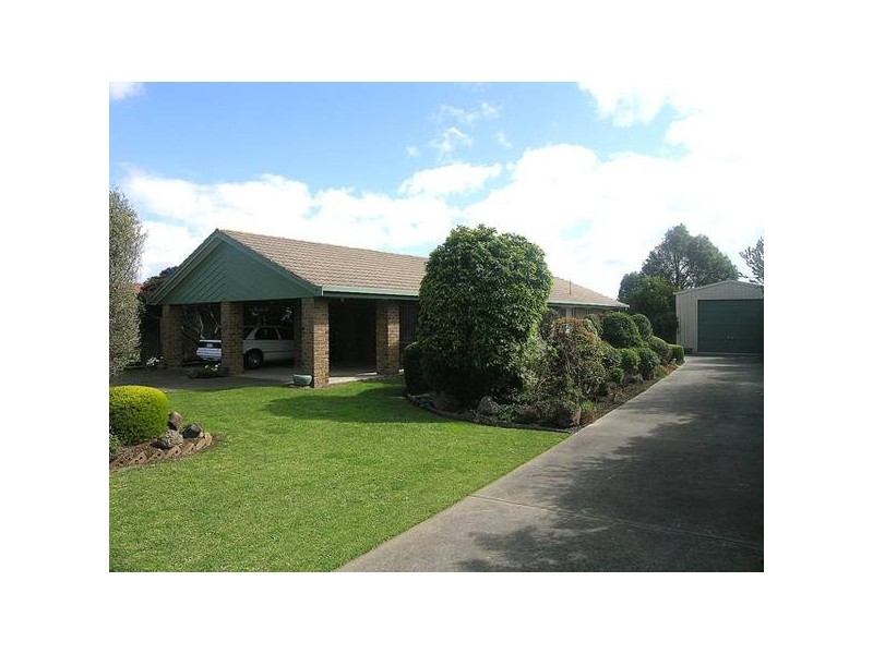 32 Blair Athol Drive, Traralgon VIC 3844