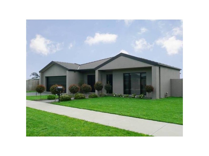 22 Rothbury Place, Traralgon VIC 3844