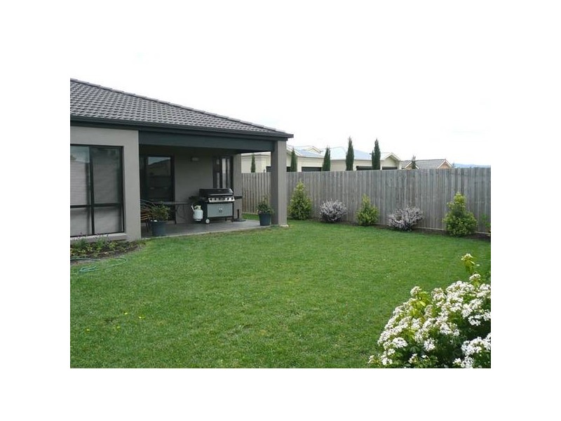 22 Rothbury Place, Traralgon VIC 3844