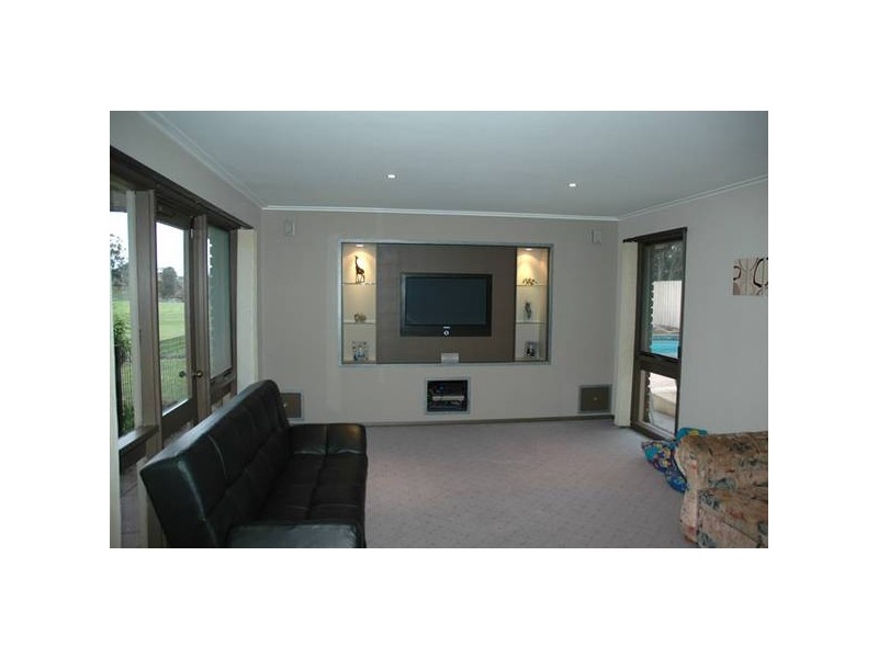 8 Wood Court, Traralgon VIC 3844