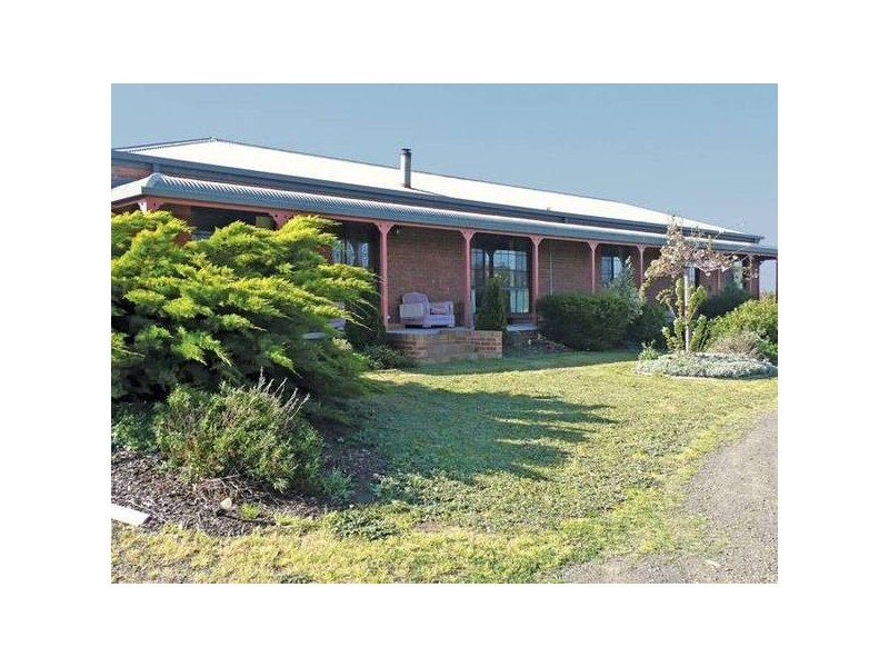 105 Warren Terrace, Hazelwood North VIC 3840