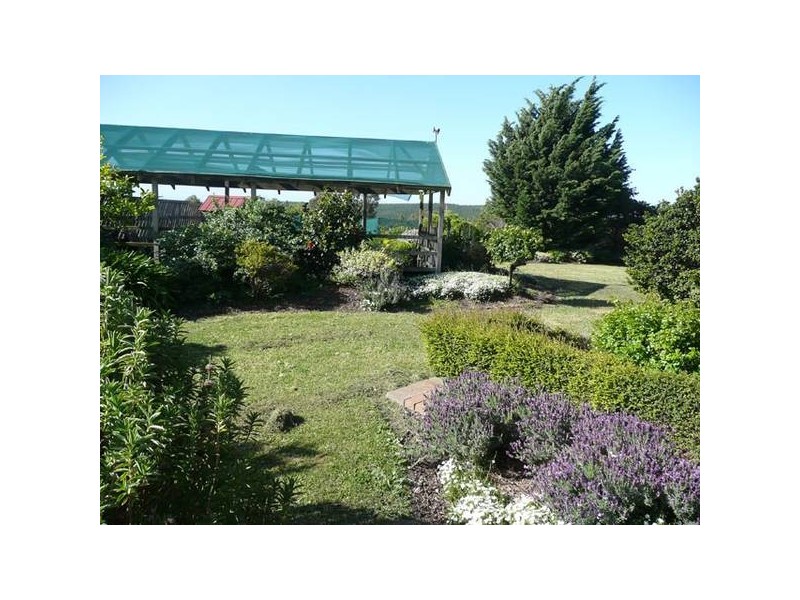 105 Warren Terrace, Hazelwood North VIC 3840