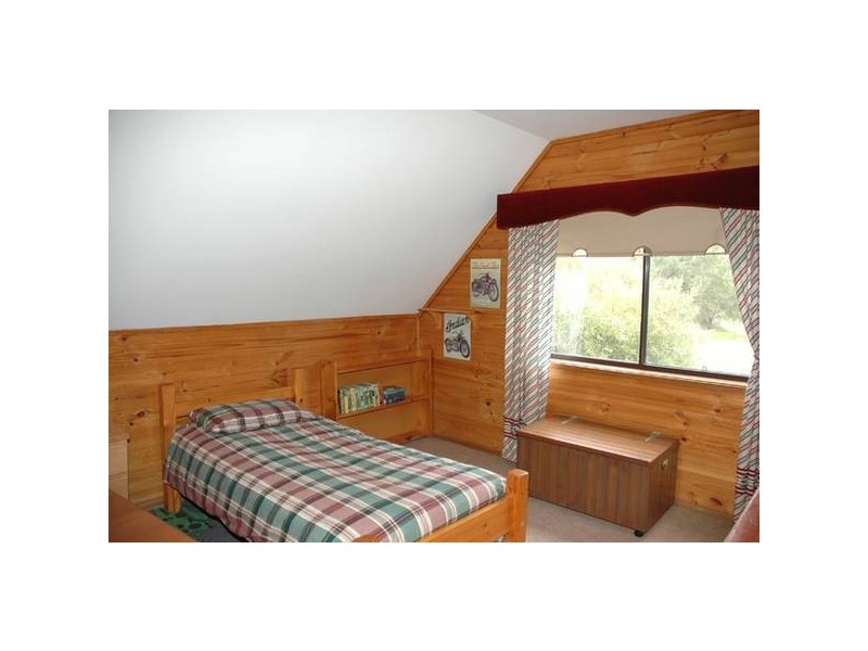 105 Glanville Crescent, Hazelwood North VIC 3840