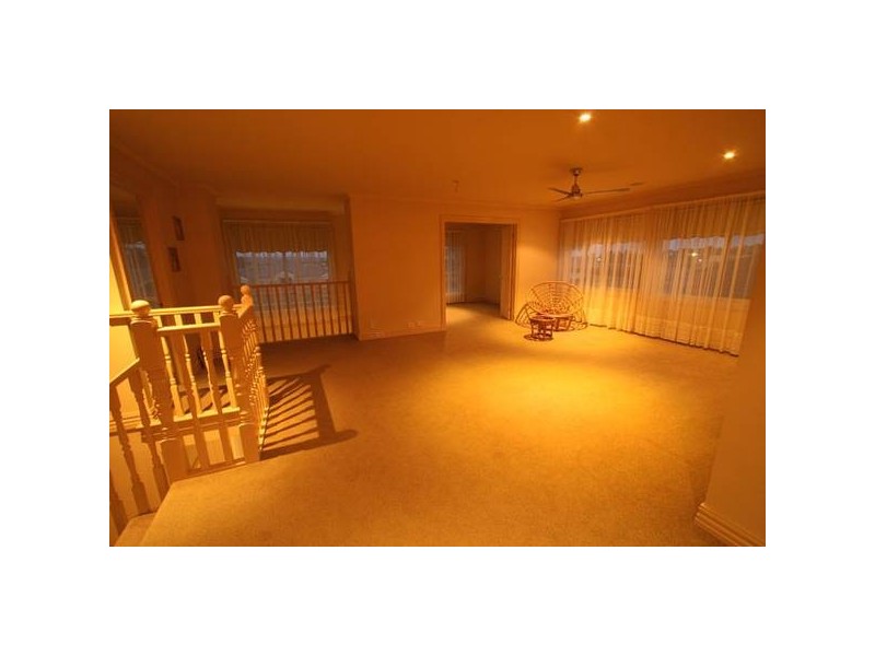 4 Ellavale Drive, Traralgon VIC 3844