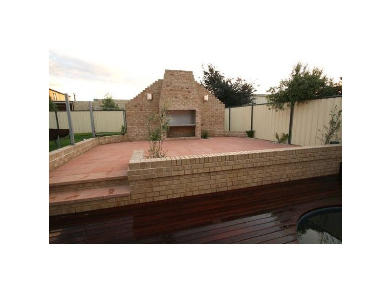 4 Ellavale Drive, Traralgon VIC 3844