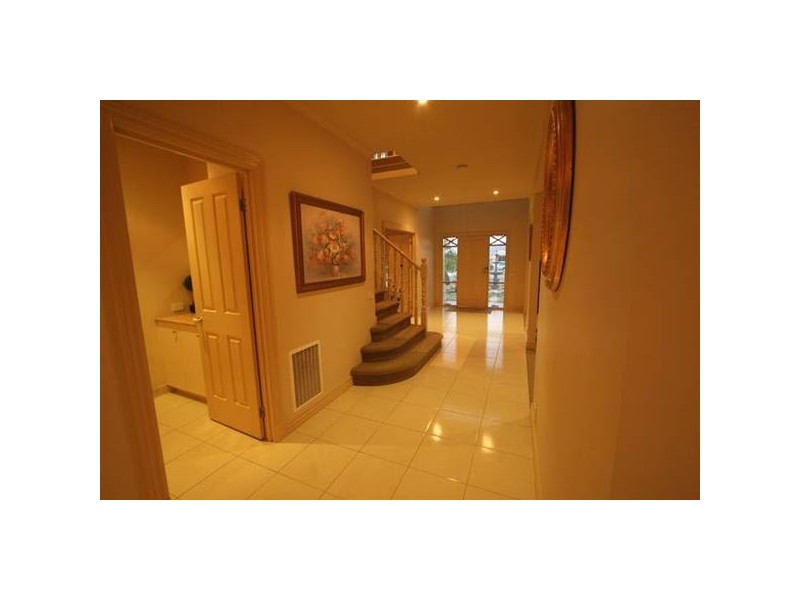 4 Ellavale Drive, Traralgon VIC 3844