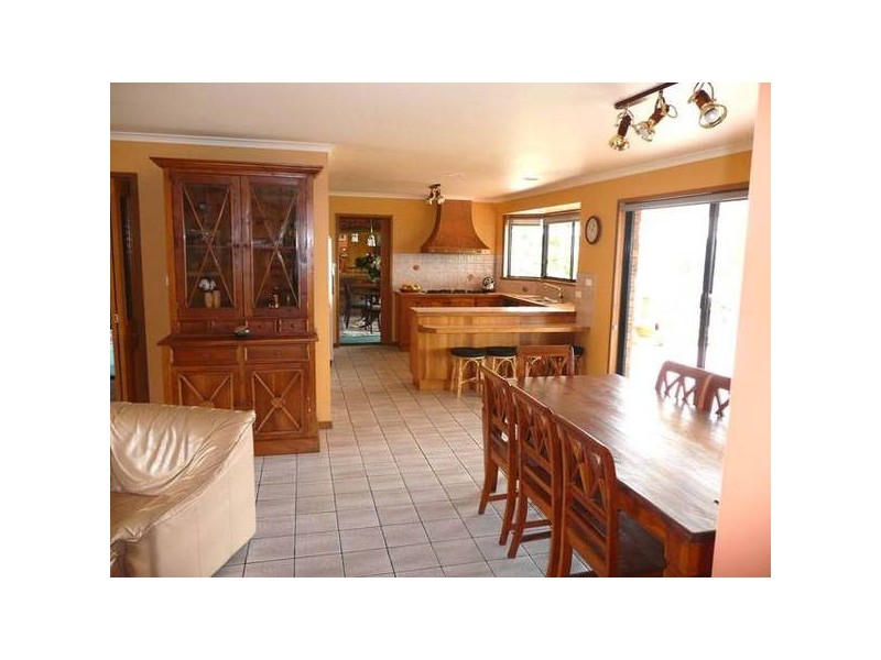 135 Rickard Drive, Hazelwood South VIC 3840