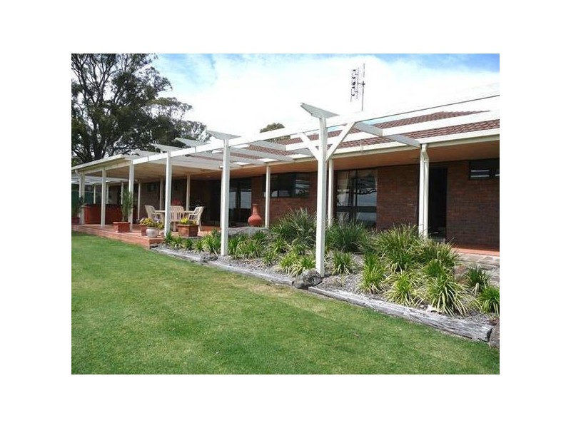 135 Rickard Drive, Hazelwood South VIC 3840