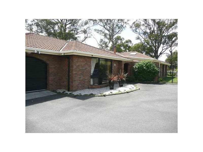 135 Rickard Drive, Hazelwood South VIC 3840