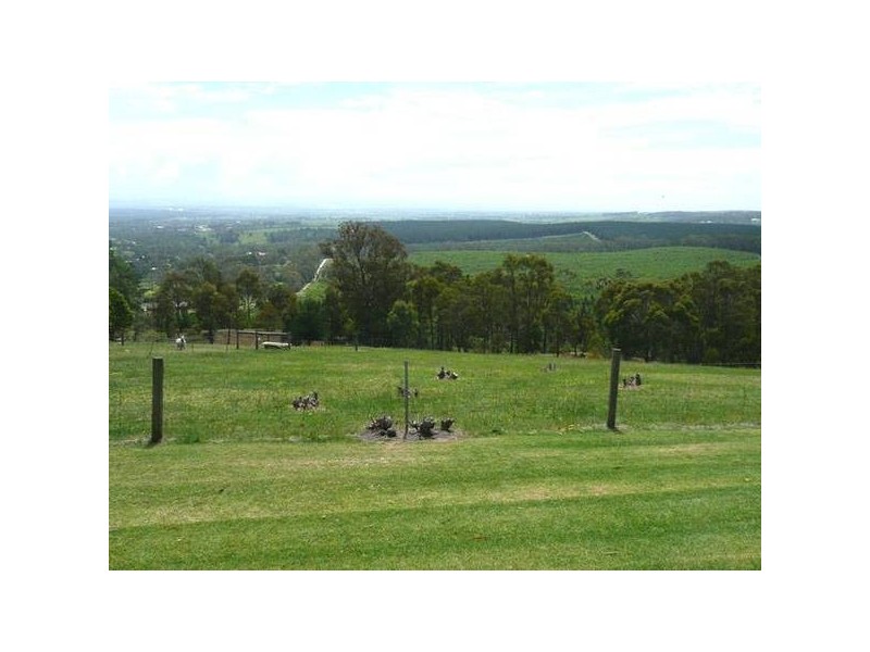 135 Rickard Drive, Hazelwood South VIC 3840