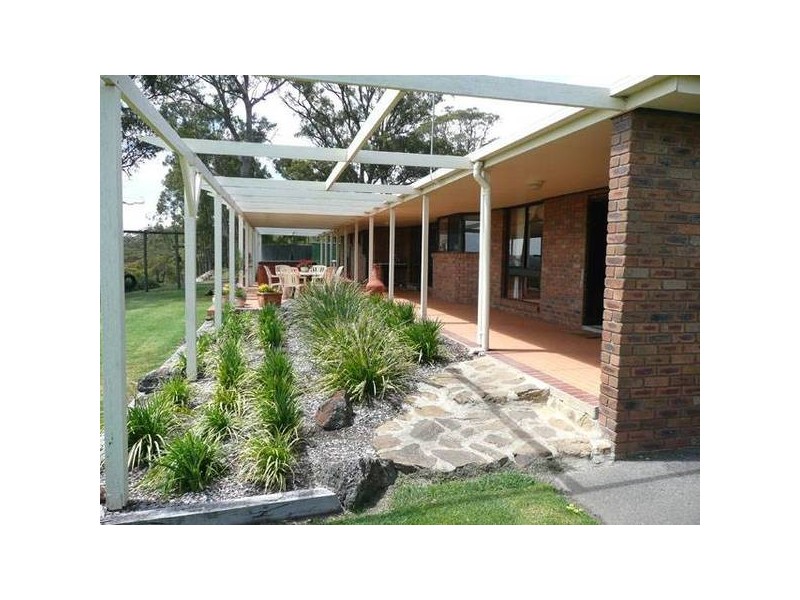 135 Rickard Drive, Hazelwood South VIC 3840