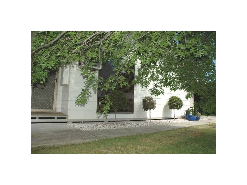 37 Mackay Street, Rosedale VIC 3847