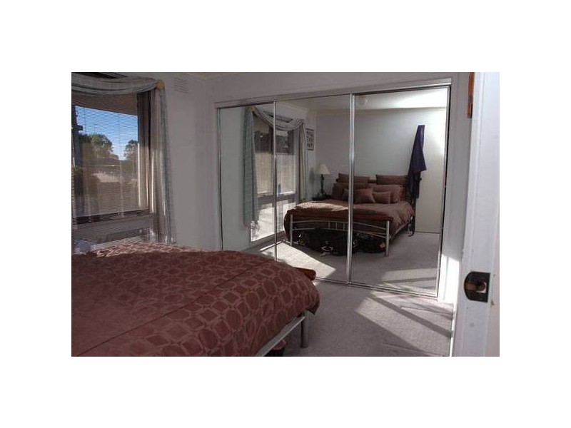 17 Strathcole Drive, Traralgon VIC 3844