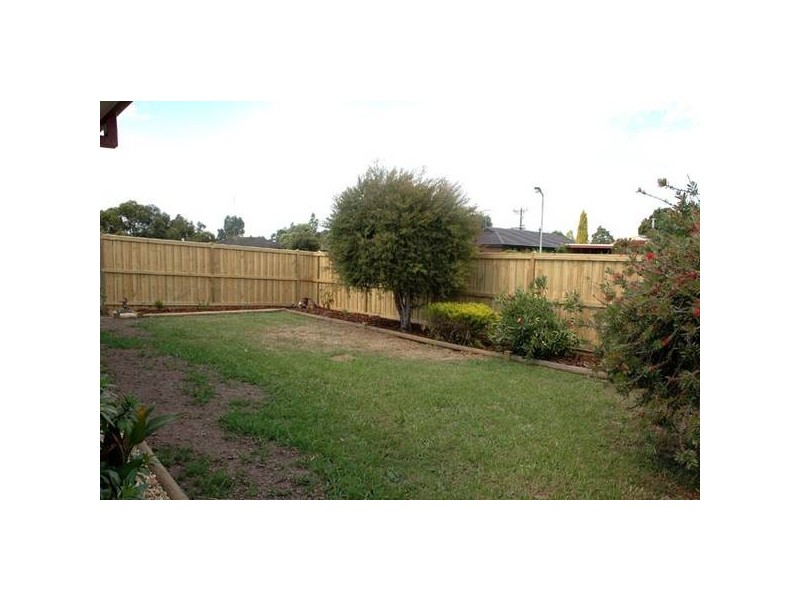 3/60 Swallow Grove, Traralgon VIC 3844