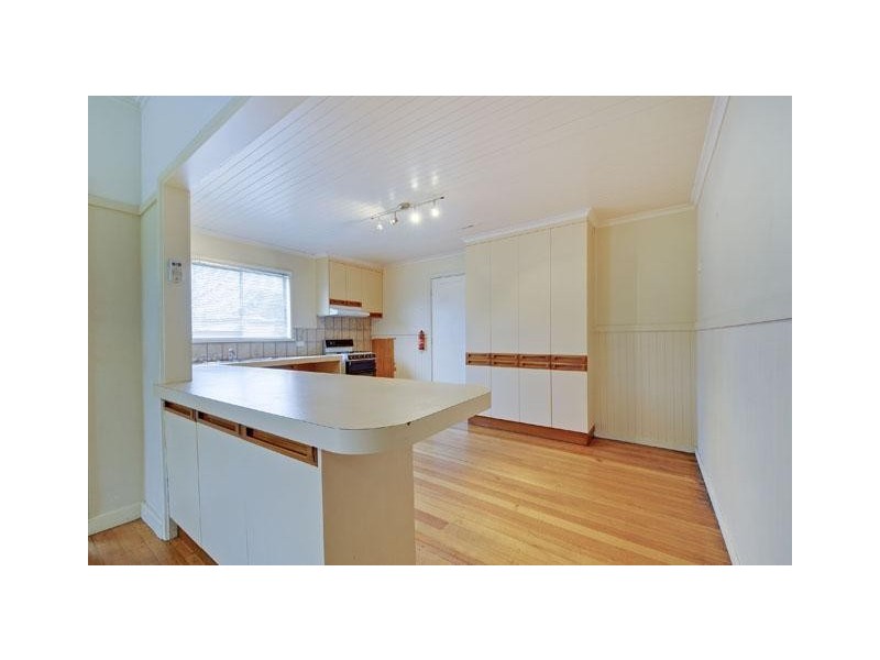 4 Barker Crescent, Traralgon VIC 3844