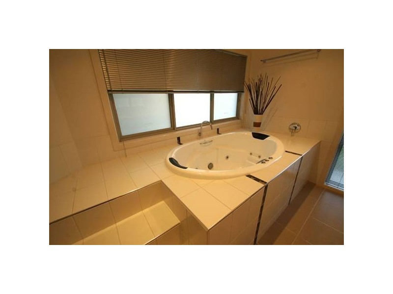 5 Nicholson Place, Traralgon VIC 3844