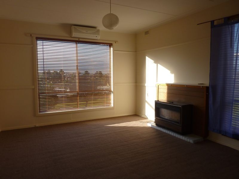 16 Tulloch Street, Morwell VIC 3840