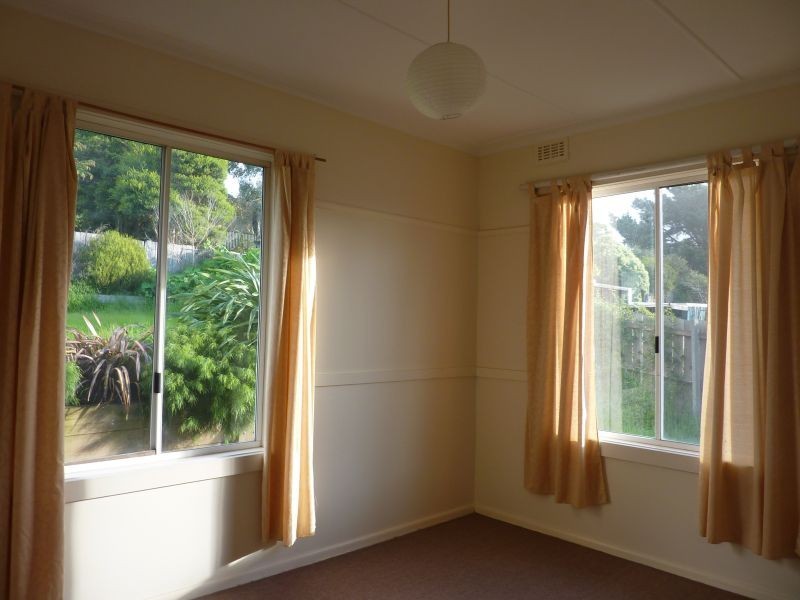 16 Tulloch Street, Morwell VIC 3840