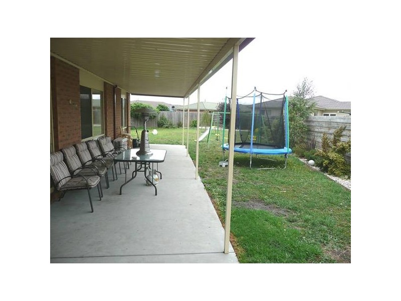 9 Giles Place, Traralgon VIC 3844