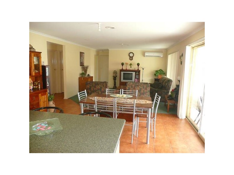9 Giles Place, Traralgon VIC 3844