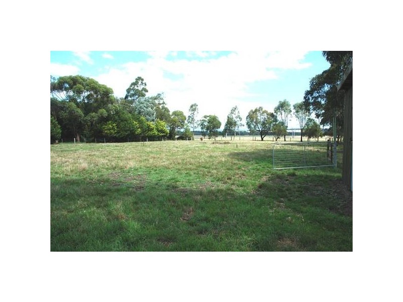 120 Archbolds Lane, Tyers VIC 3844