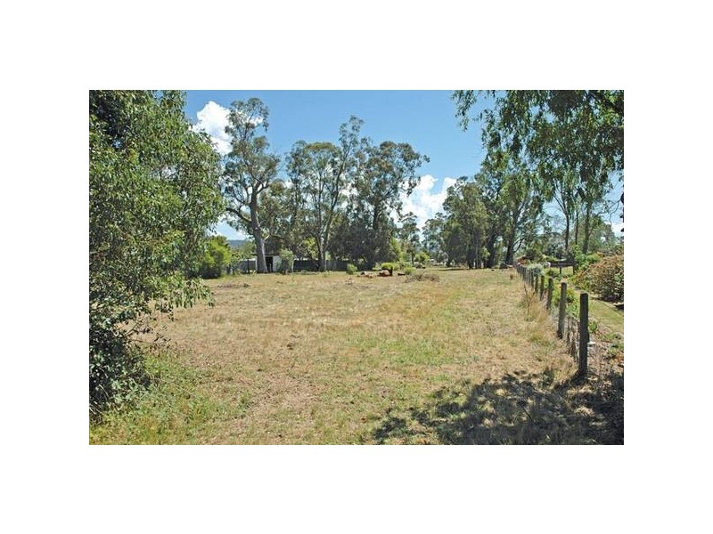 9 Hazel Street, Toongabbie VIC 3856